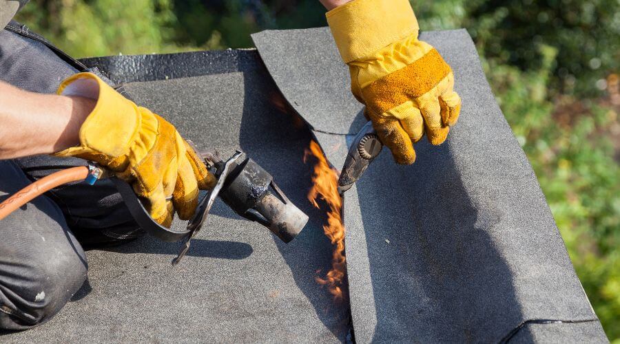 Expert Emergency Roof Repairs services in Houghton, IA